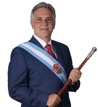 Martín Llaryora