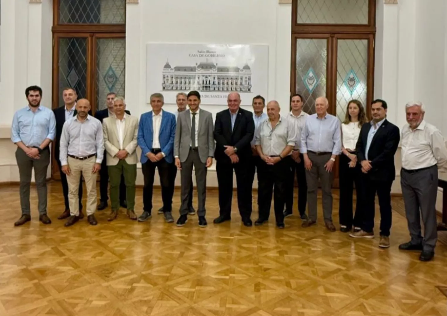 FISFE mantuvo una reunión de trabajo con el gobernador Maximiliano Pullaro y funcionarios provinciales